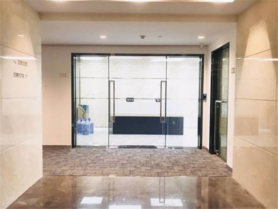 金融城绿地中心写字楼图片2125