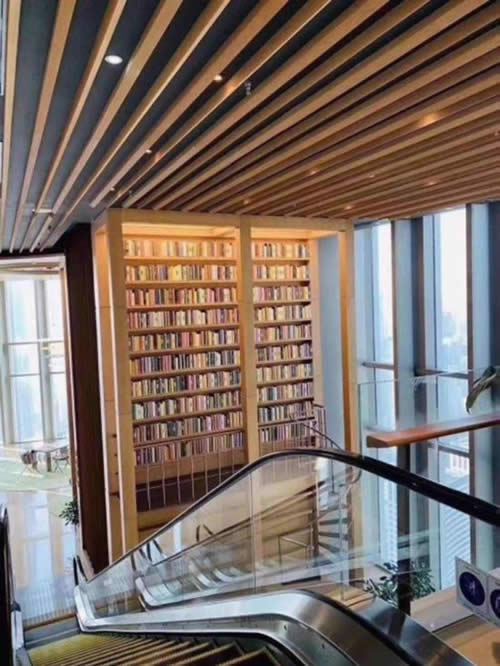 广州周大福金融中心写字楼图片3028