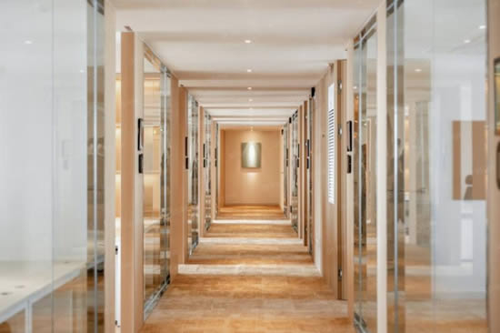 天银商贸大厦写字楼图片3174