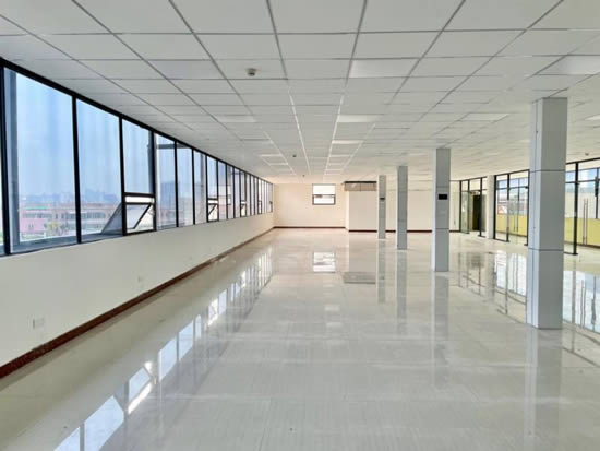 东岳财富广场写字楼图片3568