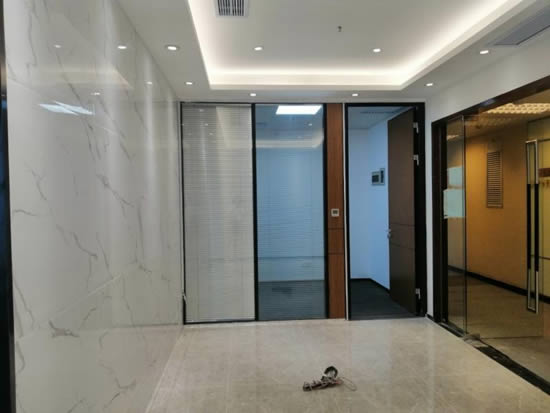 耀中广场写字楼图片3703