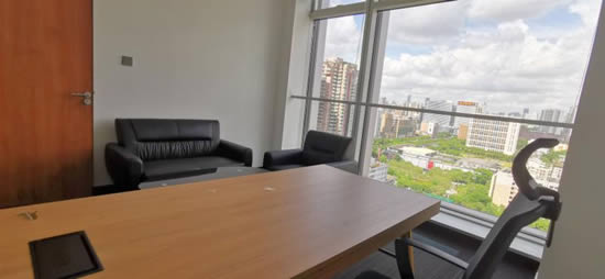 耀中广场写字楼图片4213