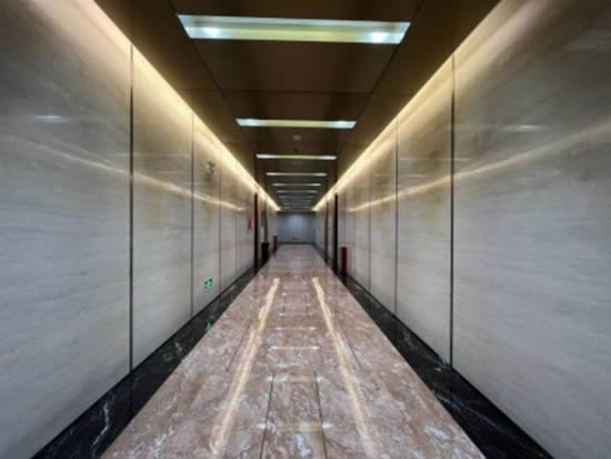 周大福金融中心写字楼图片5323