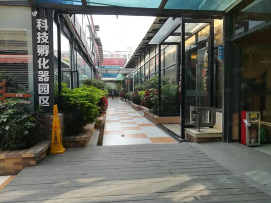 天盈创意园写字楼图片5429