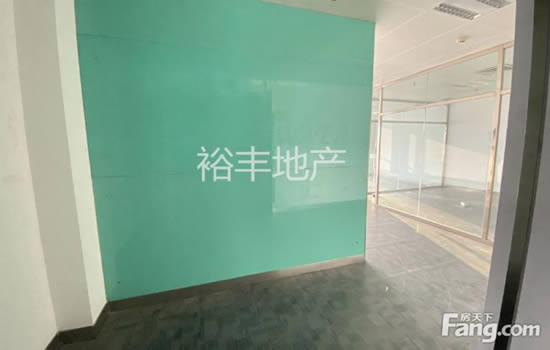 天银商贸大厦写字楼图片6606