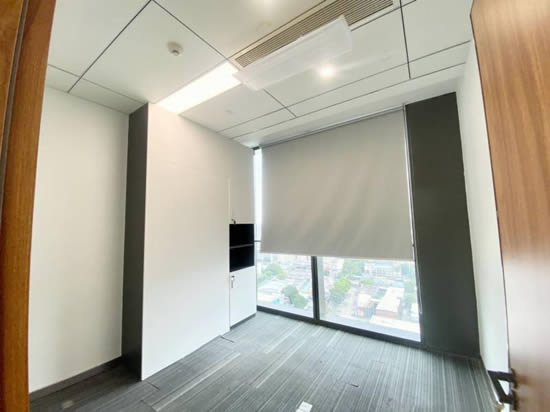 金融城绿地中心写字楼图片7075