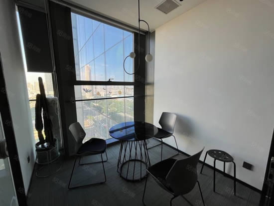 绿地中心写字楼图片7356