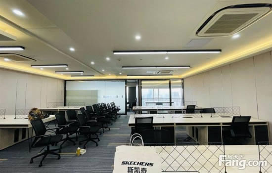 保利克洛维广场写字楼图片7606