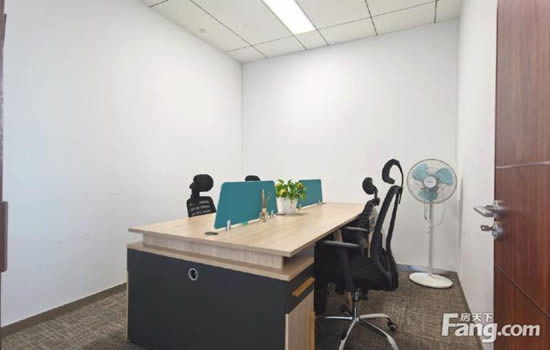 金融城绿地中心写字楼图片7897