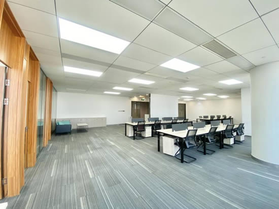 金融城绿地中心写字楼图片8096