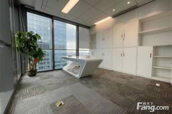 绿地中心写字楼图片9000