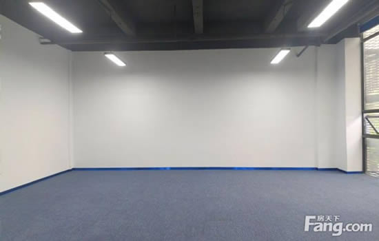 东岳财富广场写字楼图片9592