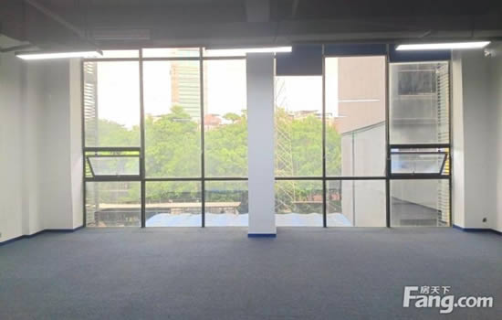 东岳财富广场写字楼图片9599