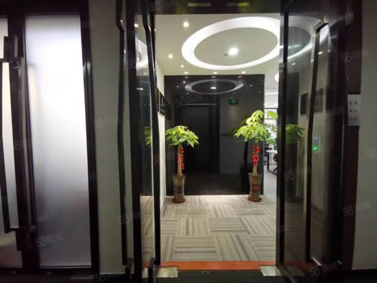 保利克洛维广场写字楼图片9651