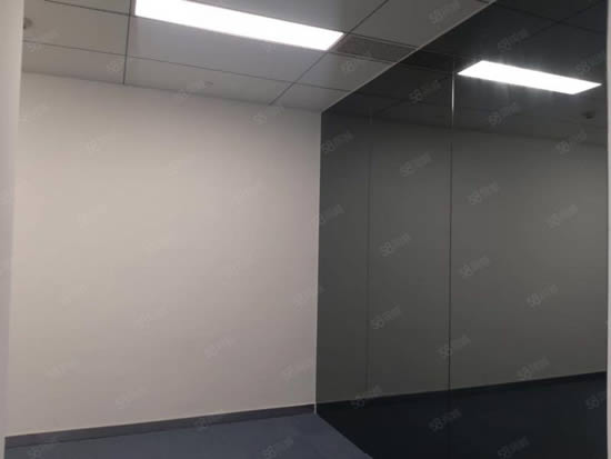 金融绿地中心写字楼图片10145