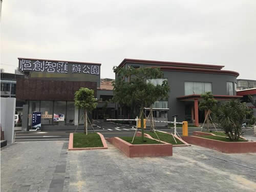 811d2d5ef71d035d1bf9d9cdb8cd6bc9.jpg写字楼图片651