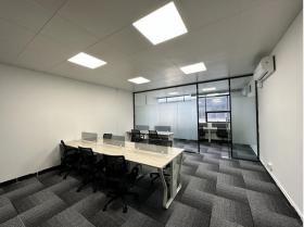 智慧港企业孵化基地