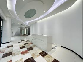 智慧港企业孵化基地