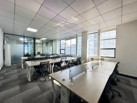 智慧港企业孵化基地