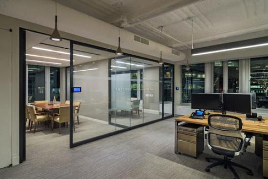 当前写字楼租赁需求的主力军为各种高科技企业集团