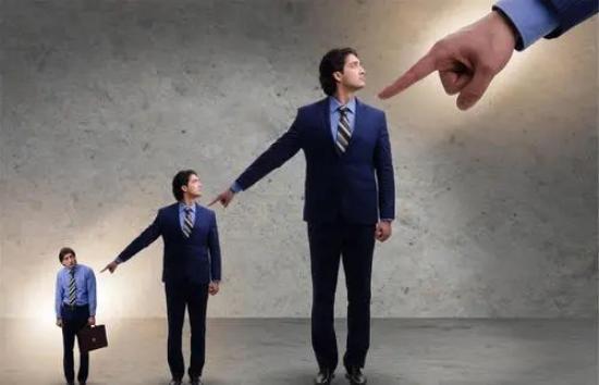 这5种办公室行为在职场千万不要做