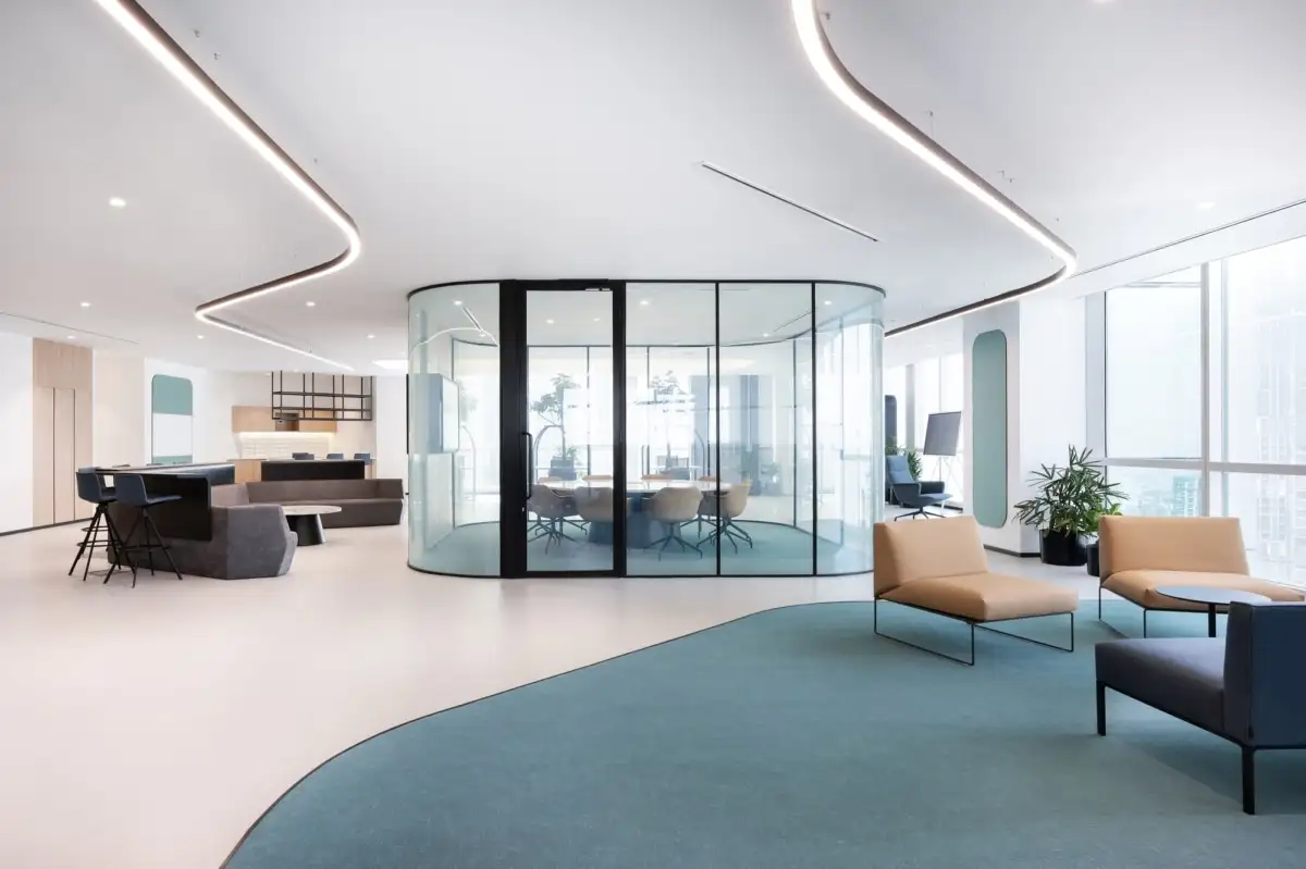 揭秘！天河写字楼区域高级写字楼玻璃隔断材质选择秘诀，提升空间品质感